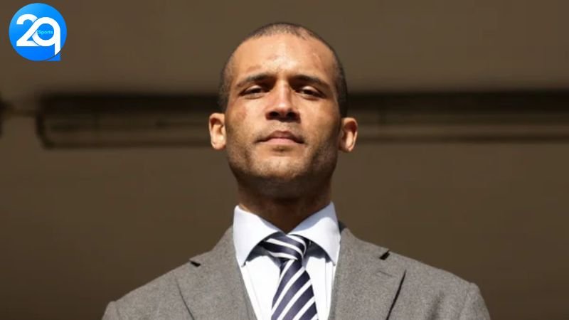 clarke-carlisle-1